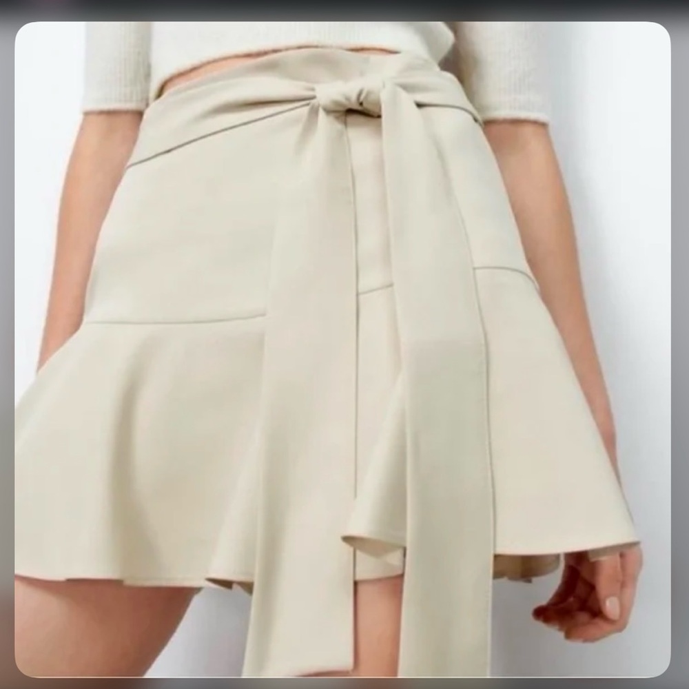 Cream Ruffle Mini Skirt - Picture 3 of 6
